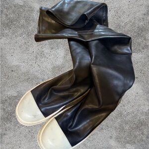 Black Leather Over-the-Knee Boots